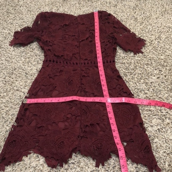 Urban Outfitters Mini Dress Size XS Burgundy Red Floral Guipure Lace - Picture 8 of 10